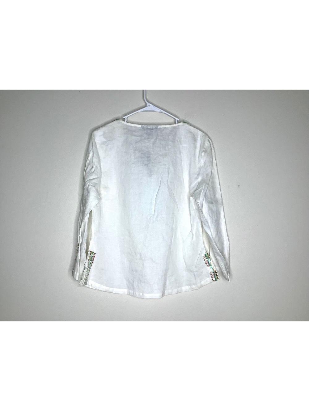 < Anne Carson 100% Linen White Top With Sequin Neckline Size Medium > - Picture 8 of 9
